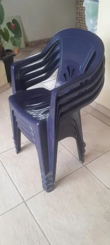 Cadeira de plástico