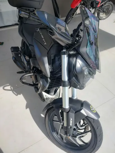 Dominar 400