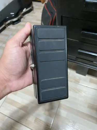 PEDAL DE VOLUME/WAH