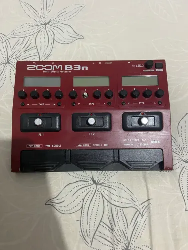 Vendo ou troco pedaleira zoom B3N