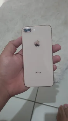 iPhone 8 Plus