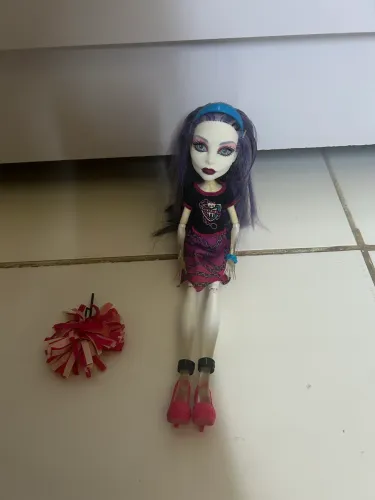 Boneca Spectra líder de torcida 