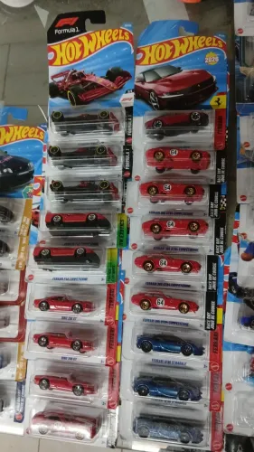 Venda de ferrari hotwheels 