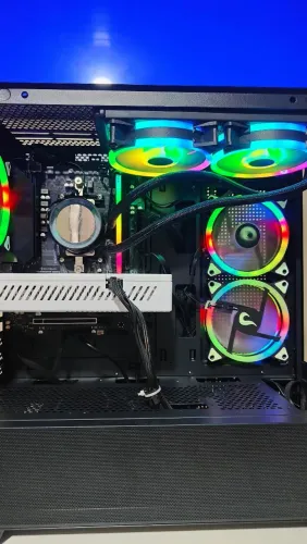Pc gamer Ryzen 5 3600x ,Rx 580 , 16gb ram