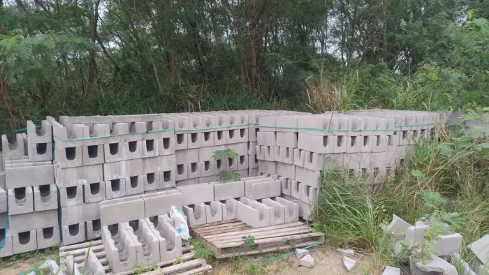 BLOCO ESTRUTURAL CANALETA 19x19x40 - 4,5 MPa