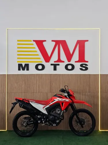 Honda xr 300 tornado 2025