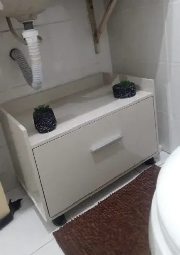 ARMÁRIO PARA BANHEIRO 