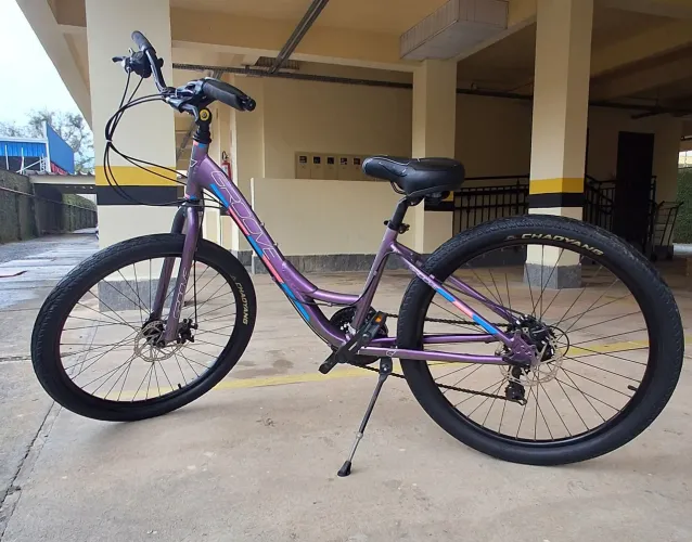 Bicicleta Feminina Groove Dubstep - Aro 26, 21 marchas