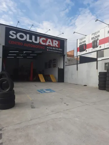 Auto center