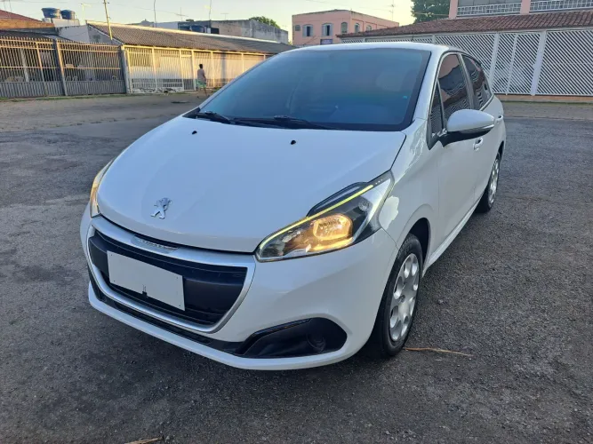 Peugeot 208 Active 1.2 Flex 12V 5P Mec. 2018