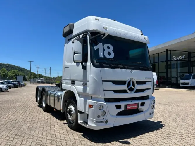 Mercedes-Benz Actros 2546 LS 6x2 | Selectrucks.
