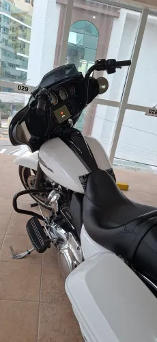 Harley davidson street glide 