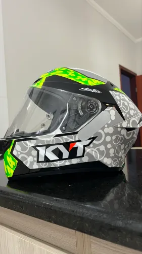 Capacete