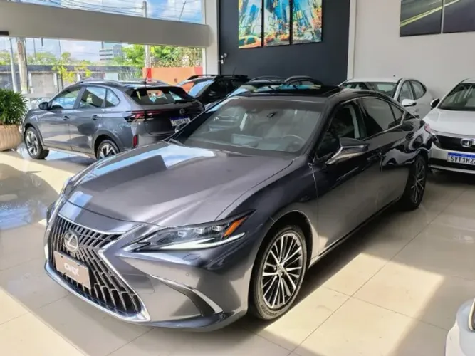 Lexus ES-300H ES300h 2.5 16V Aut. (hybrid) 2025