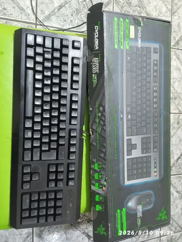 Teclado razer cyclosa