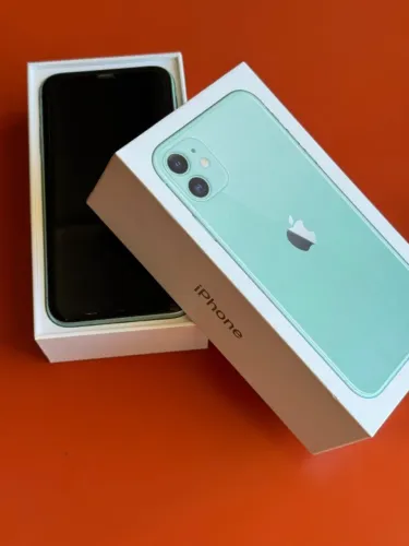 iPhone 11 64GB verde em perfeito estado