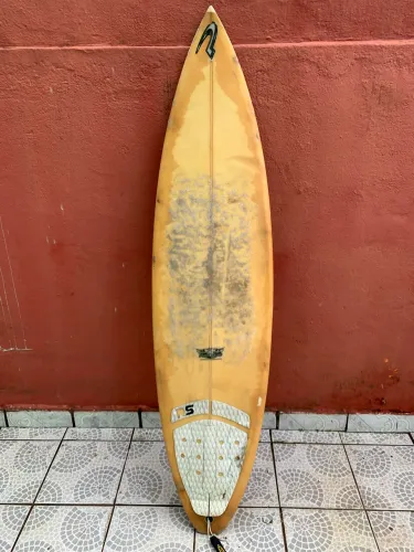 Vendo Prancha de Surf Usada