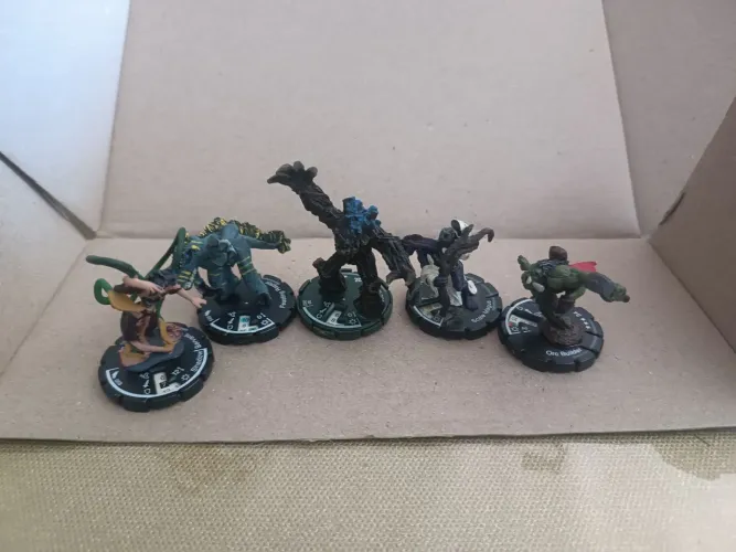 Colecao personagens variados RPG 22 unidades