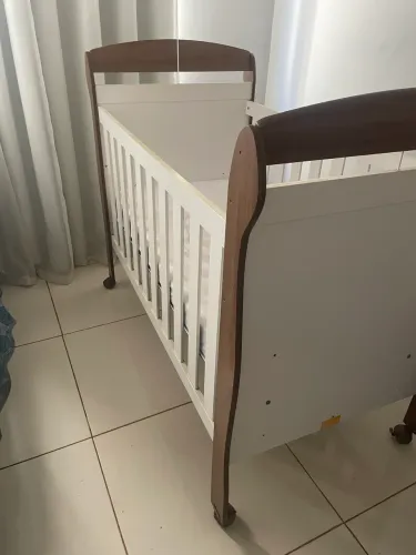 Kit berço e guarda roupa 