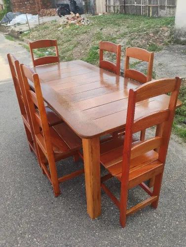 PROMOÇÃO - Mesa de Madeira Com 6 Cadeiras