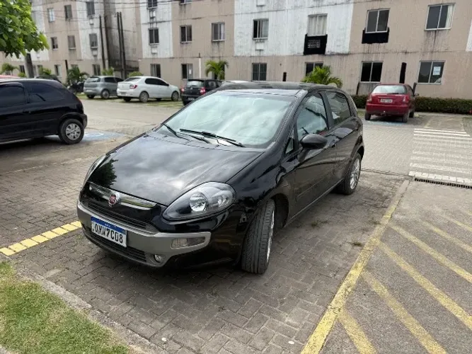 Fiat Punto Essence 1.6 Flex 16V 5P 2014