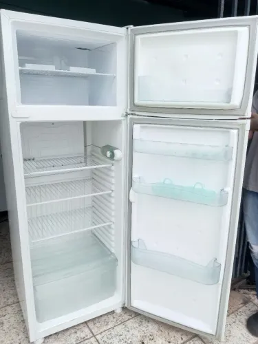 Geladeira Consul gelo seco 350 litros 