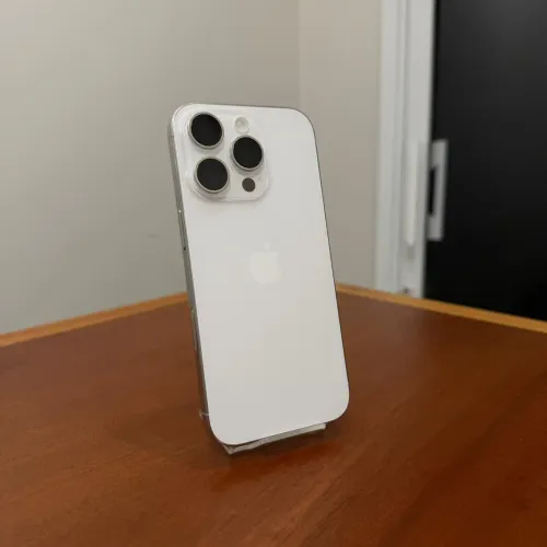 iPhone 16 Pro - 256GB Branco - Bateria 100%
