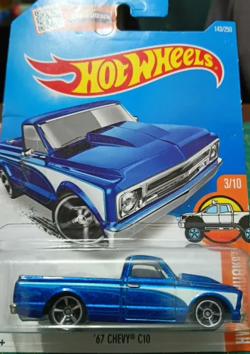 HOT WHEELS '67 CHEVY C10 AZUL 2015
