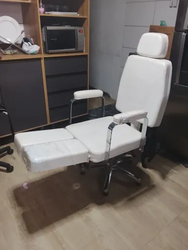 Cadeira de podologia 