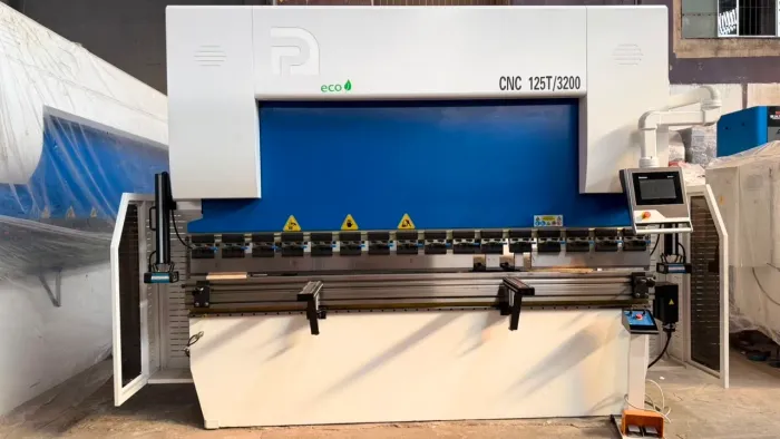 Dobradeira CNC 3200x125 Toneladas 