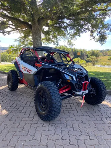 UTV Can-Am Maverick X3 X RC, 200HP Turbo RR, ano 2024