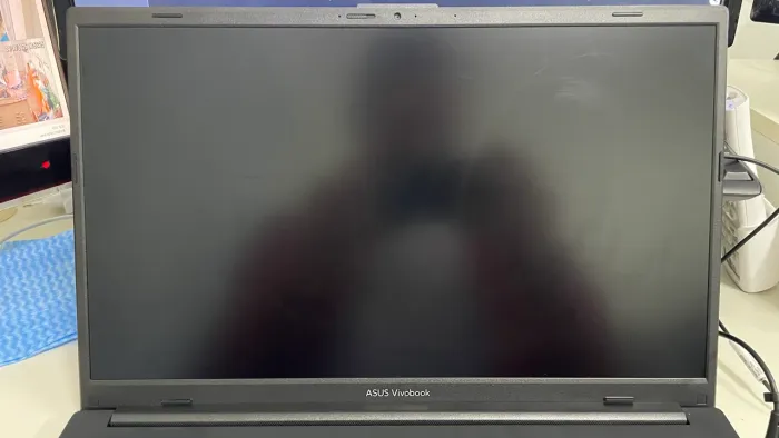 Notebook ASUS Vivobook Go 15 Ryzen 5 | 8GB RAM | SSD 512GB | 3 meses de uso