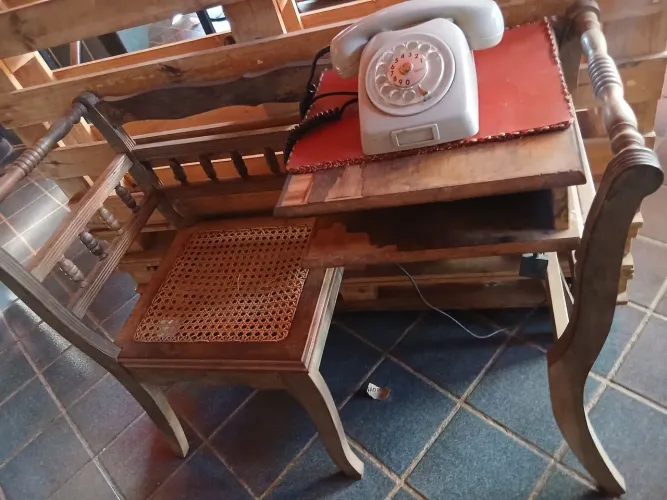 Relíquia Mesa telefone + telefone antigo anos 1980