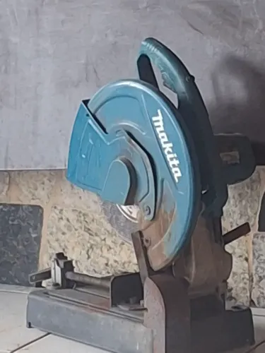 Policorte Makita 220v
