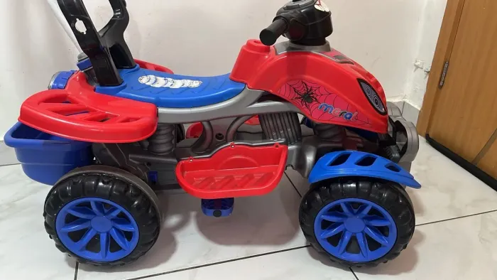Quadriciclo infantil