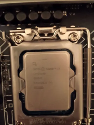 I3 14100 com vídeo integrado