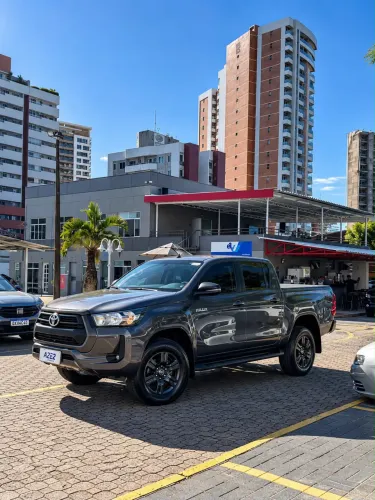 Toyota Hilux CD SR 4X4 2.8 TDI Diesel Aut. 2025