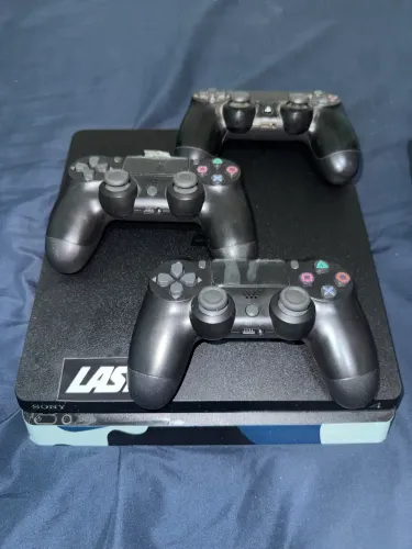 Ps4 slim