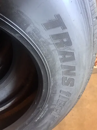 Pneu 295/80/22.5