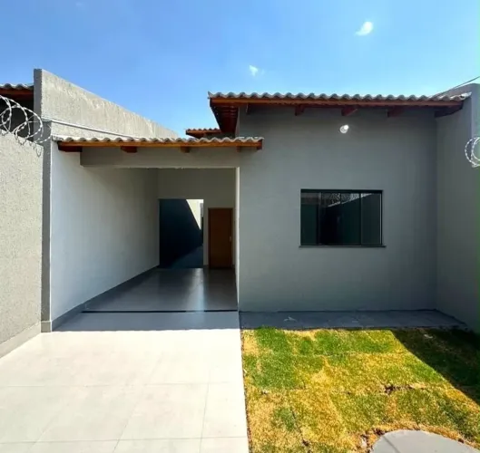 VENDO BELÍSSIMA CASA EM FORTALEZA!!