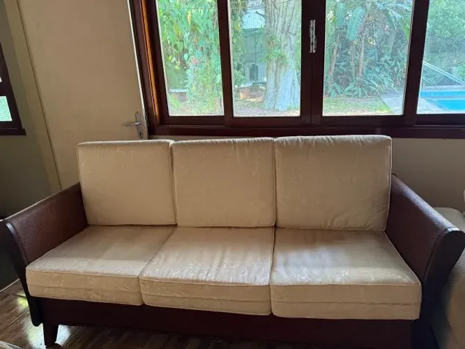 Sofá de ratan em ótimo estado