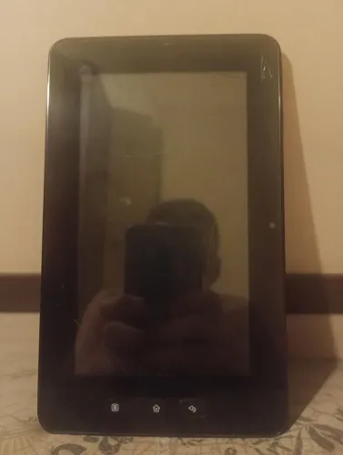 ?Tablet Phaser Kinnoplus - para peças, tela trincada, sem garantia de funcionamento?