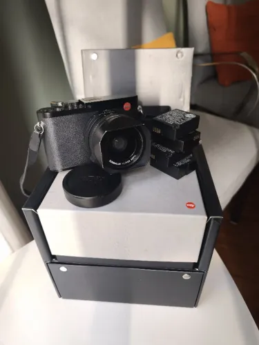 Camera Leica Q