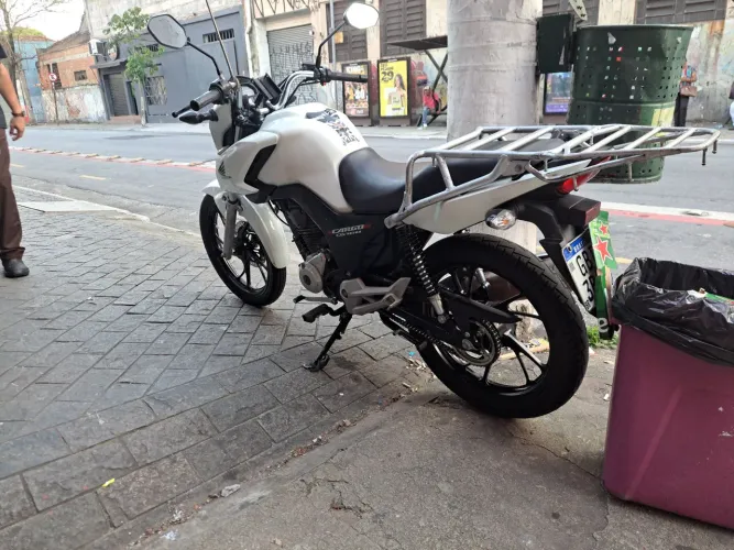 Moto Gargo pronta para trabalhar