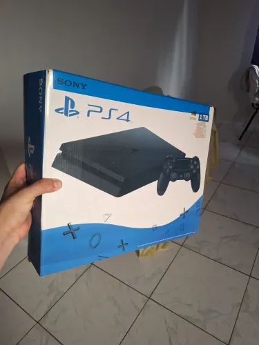 PlayStation 4 slim 1 tera