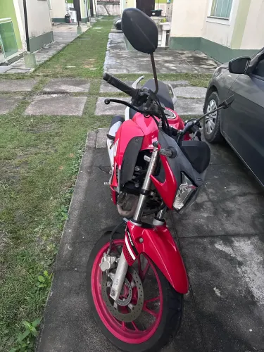 Vendo moto excelente 