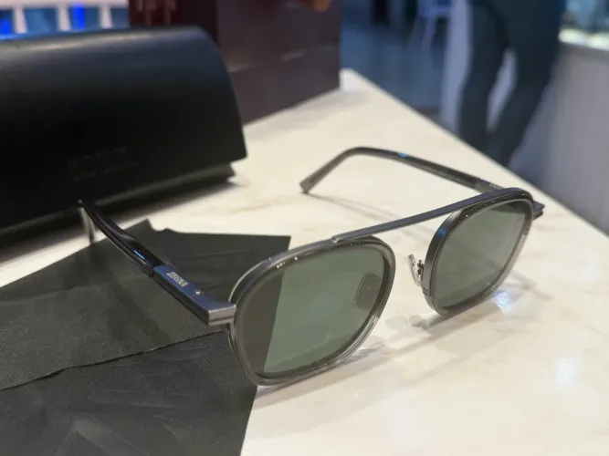 Óculos Masculino Ermenegildo Zegna - comprado hoje