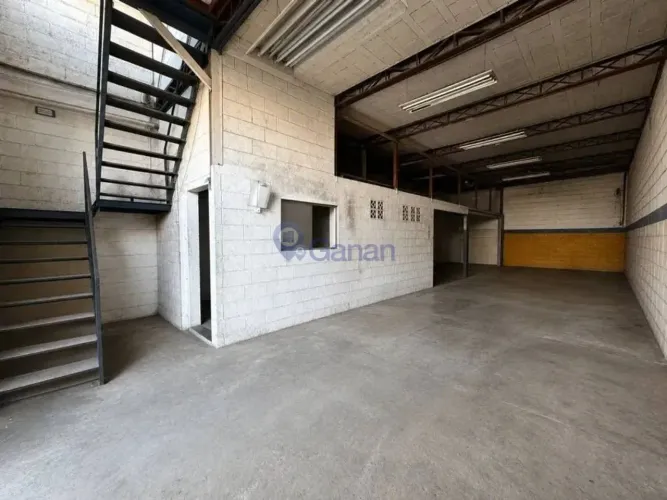 Galpão, 140 m² - venda por R$ 650.000,00 ou aluguel por R$ 10.650,00/mês - Campo Grande -