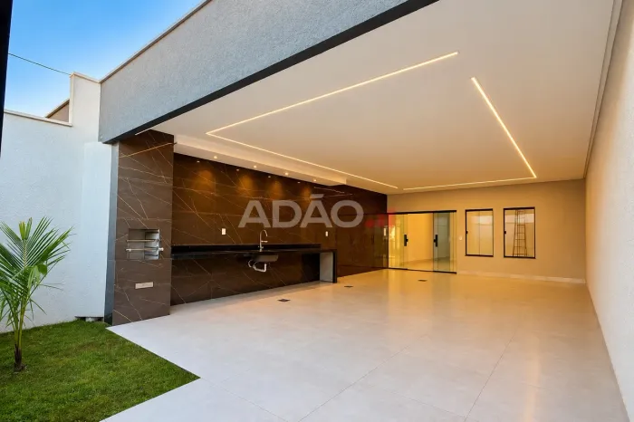 Casa com 3 Quartos, Suíte e Área Gourmet no Setor Castro  Senador Canedo
