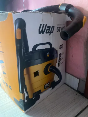 Aspirador de pó e água